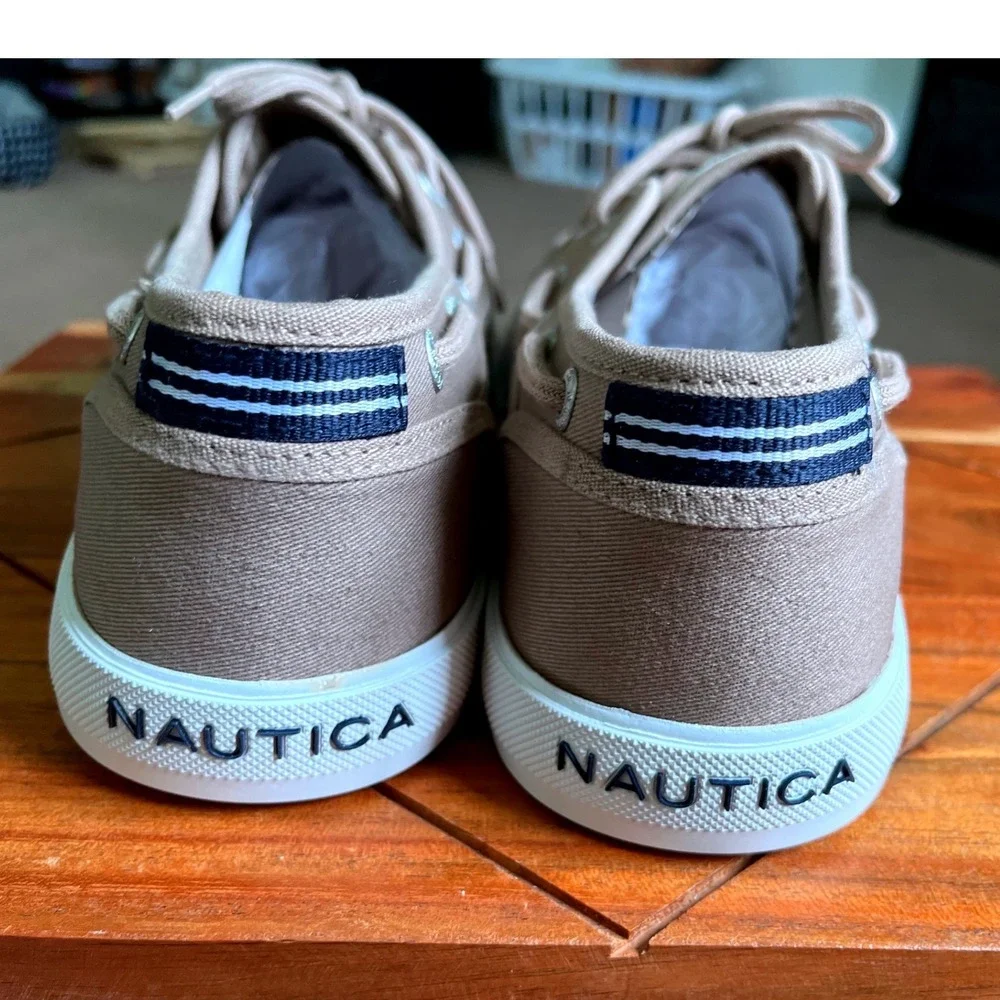 Nautica Spinnaker Twill Mens 9.5 Tan Boat Shoes Canvas Loafers NEW